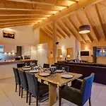Chalet Joli *